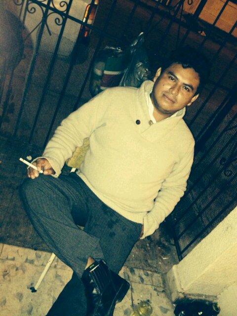 helvete432's profile picture. Roker de nacimiento apasionado dl futl y ls chicas , ls comics wwe ufc vi games ls drinks  d tdo 1 pco yeahhha ahhhh lo mejor de la vida sigueme.y te sigo