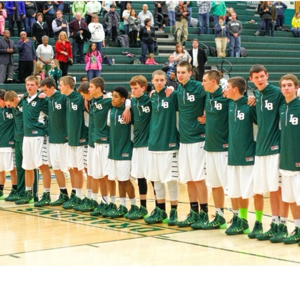 Giving updates, scores, and everyhing to know about Lake Orion Boys Basketball #ballislife #fbgm #loborion