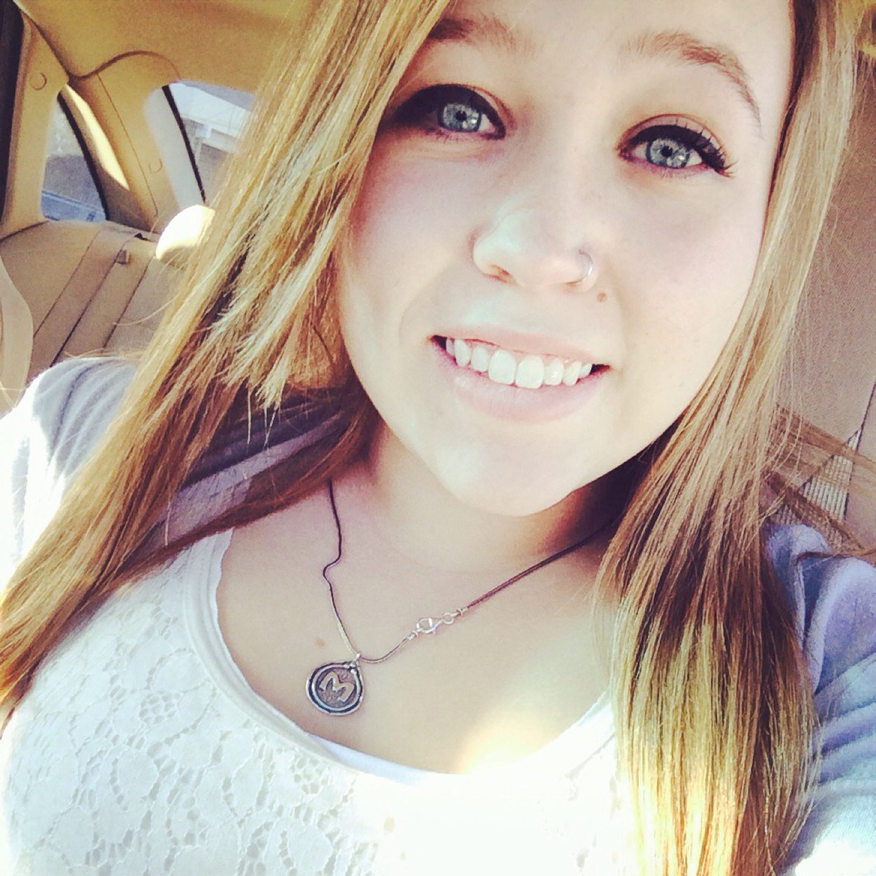 Mary. 17 years. Colorado bound✌