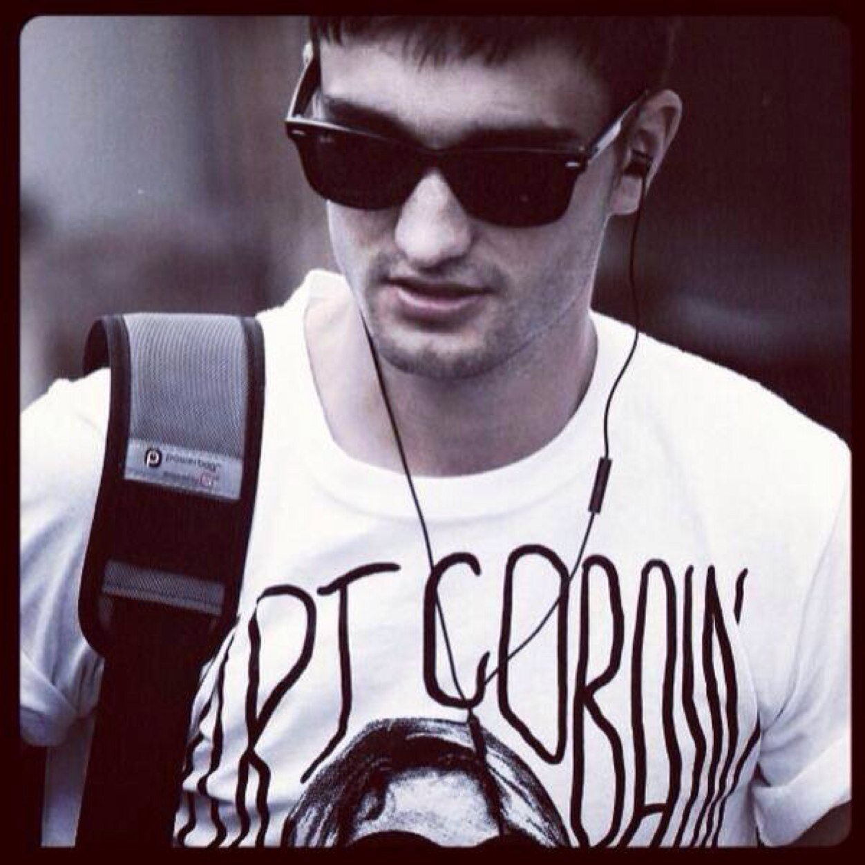Impaciente,Legal,Inteligente e extremamente apaixonada pelo @TheWanted.... xx