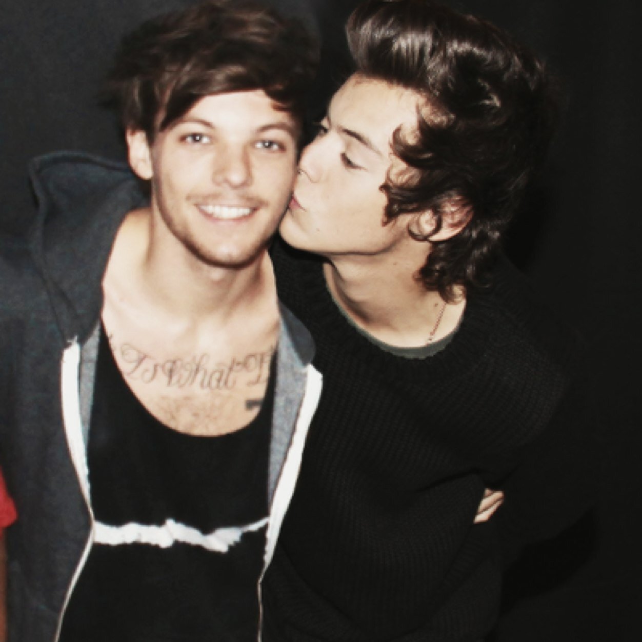 I'M GIVING YOU A FOLLOWER, PLEASE FOLLOW @upallsuperman AND ASK FOR FOLLOW BACK :)