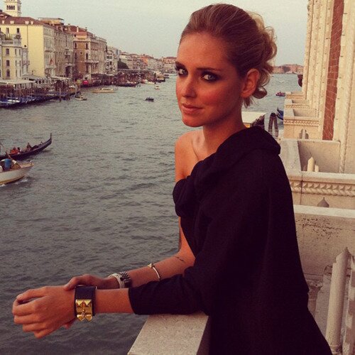 LynnetMcLish's profile picture. It's amazing how a person who was once just a stranger, can suddenly mean the world to you.