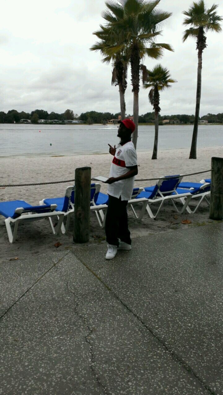 YUNG SELF BOSS ON DA ROAD TO RICHS.....LIViNG LIFE TO DA FULLEST.... BROUGHT TO U BY BAD BITCHS AN GOOD WEED™