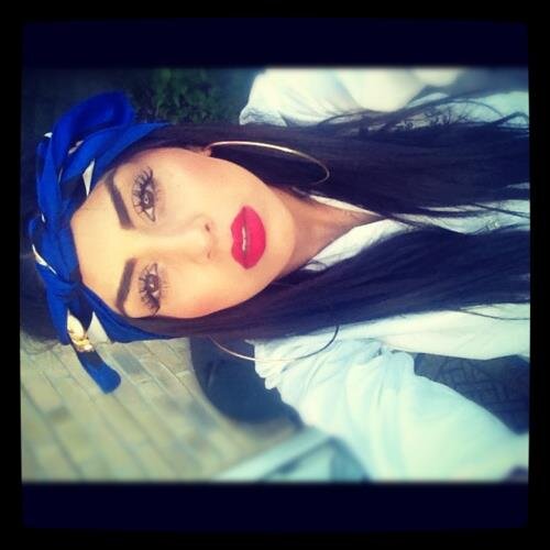 KippyComyn's profile picture. We all like the guy that starts the conversation, the guys who hugs you, the guy who knows what u like & the guy who will never let you go.