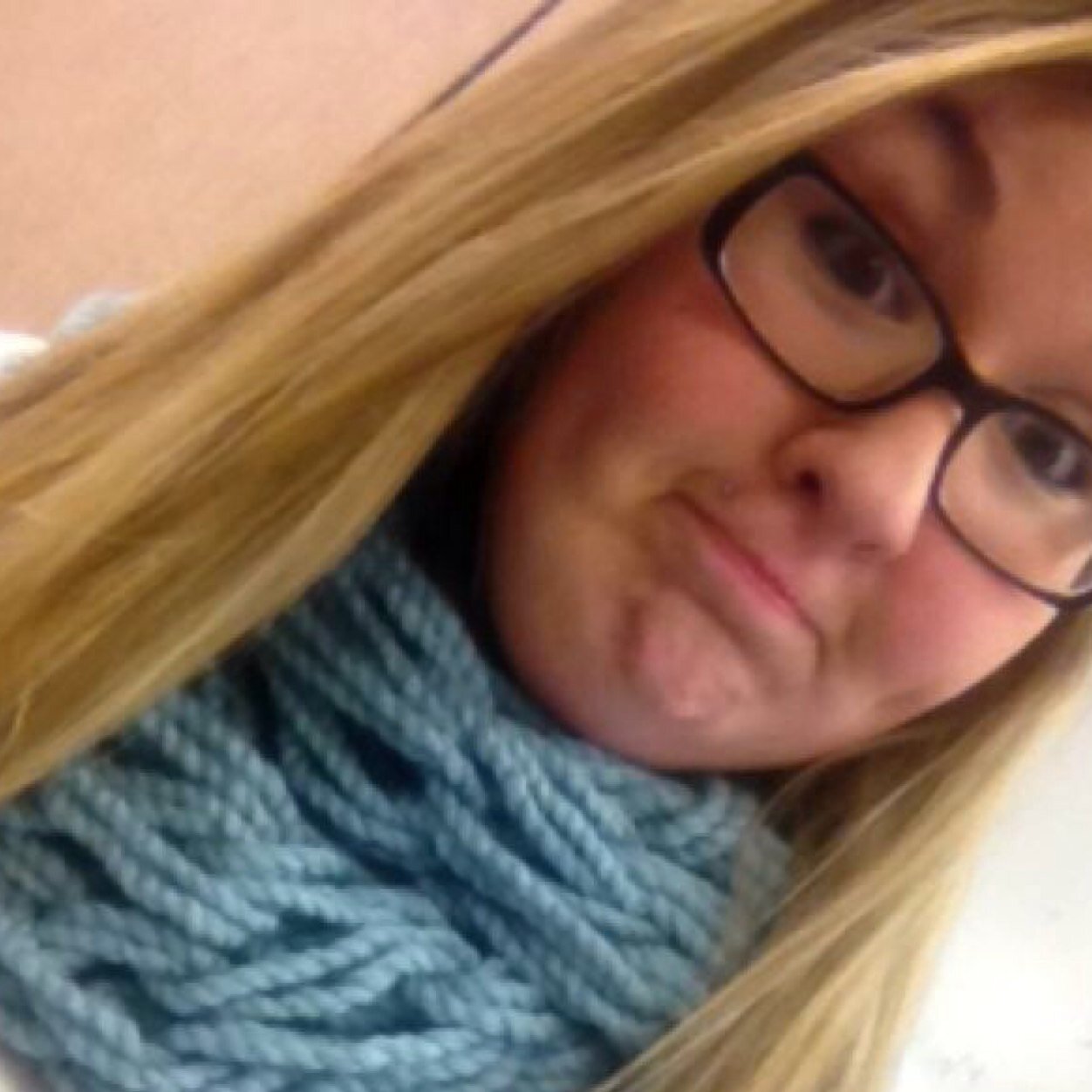 Samantha_Rose9's profile picture. And this does what exactly??