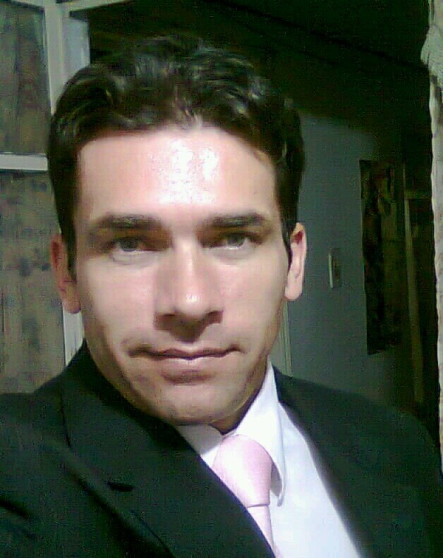 julian4837's profile picture. 