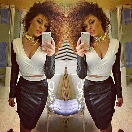 BariPasley's profile picture. Tell the truth, do your best, don't outsmart your common sense, and don't let those praying knees get lazy.