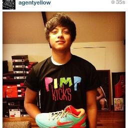 Back in Black ~ DanielPadilla || If other's can, why can't i? ~ KathrynBernardo //KathNiel/KwonJiyong/ParkChanyeol♥