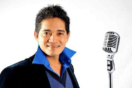 MasRyan8's profile picture. Media Relation Manager SKK Migas, Motivator, Writer with his first book 'Living Genius', and a singer who have launched his first album 'Pak KPK'.