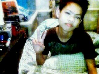 SOPHOMORE//PARAÑAQUE//DANCER//SINGER//MILLIONAIRE//HONORSTUDENT INSTAGRAM:CLARENCETERENCIO//FACEBOOK:RENCE GABRIELLE TERENCIO //FOLLOW//ADD ME :))