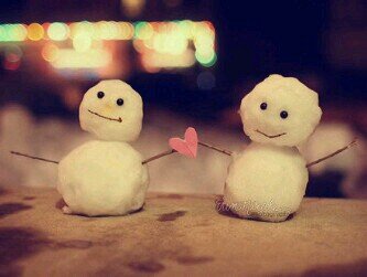 I'm a Girl. I'm Not Perfect. I Run Into Things, I Trip, I Spill Food. But That's Just Me♥ #directioner.