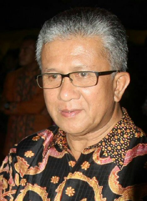 Bupati Solok 2010-2015, mantan Walikota Solok, Ketua DPRD Sawahlunto, Akademisi, Politikus dll