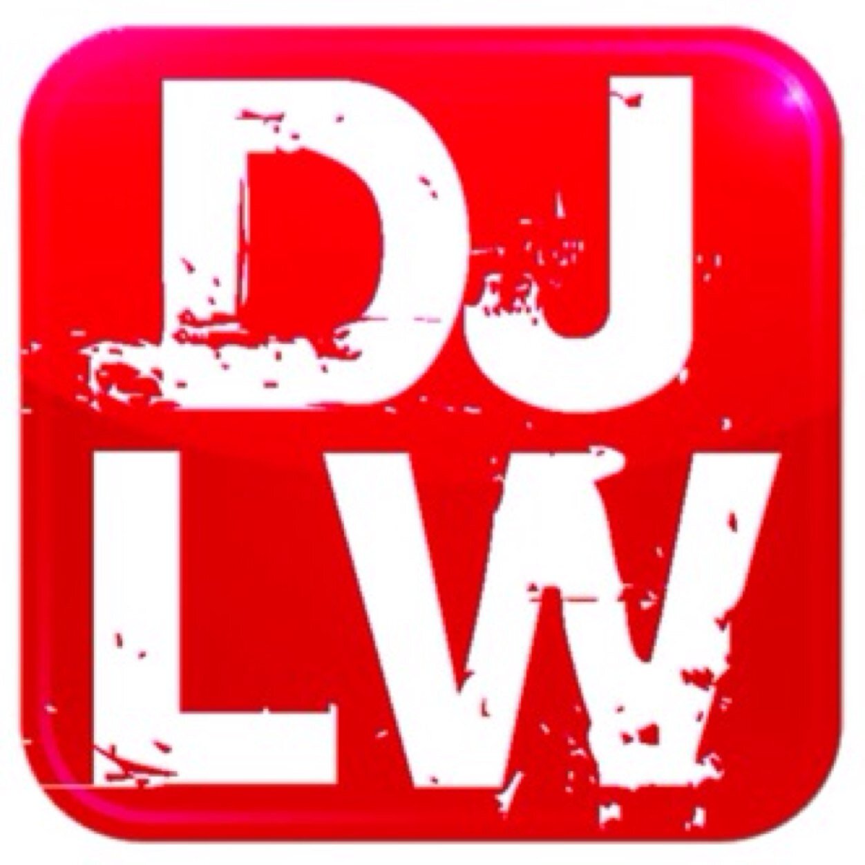 DJ Lynnwood is an internationally known DJ, Producer & Radio Personality. Listen: https://t.co/8jZjF6ibX8 Instagram @djlynnwood