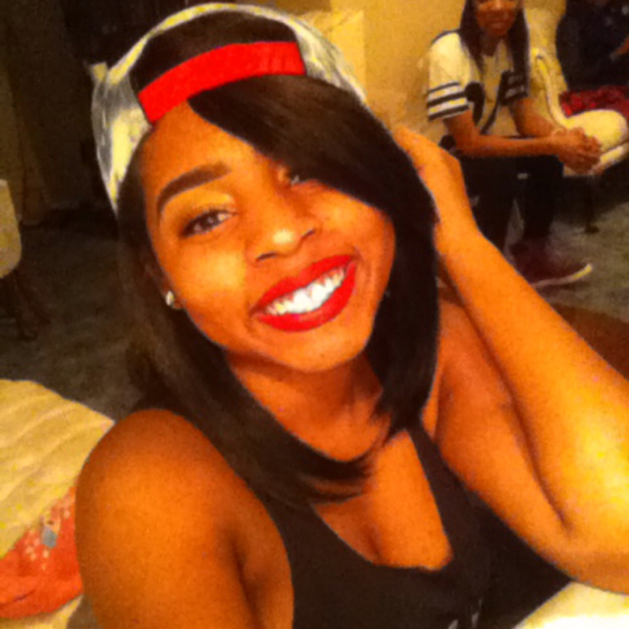 JUST FOLLOW AND ILL FOLLOW BACK :)