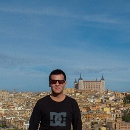 Estratega por vocación, Comunicador. Puedes decir que estoy loco, pero eso no significa que esté equivocado.  #DigitalMarketing