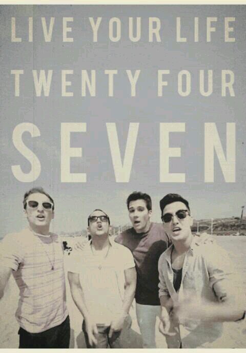 BTR-JBStaystrong-ariana grandeRUSHERFOREVER♡