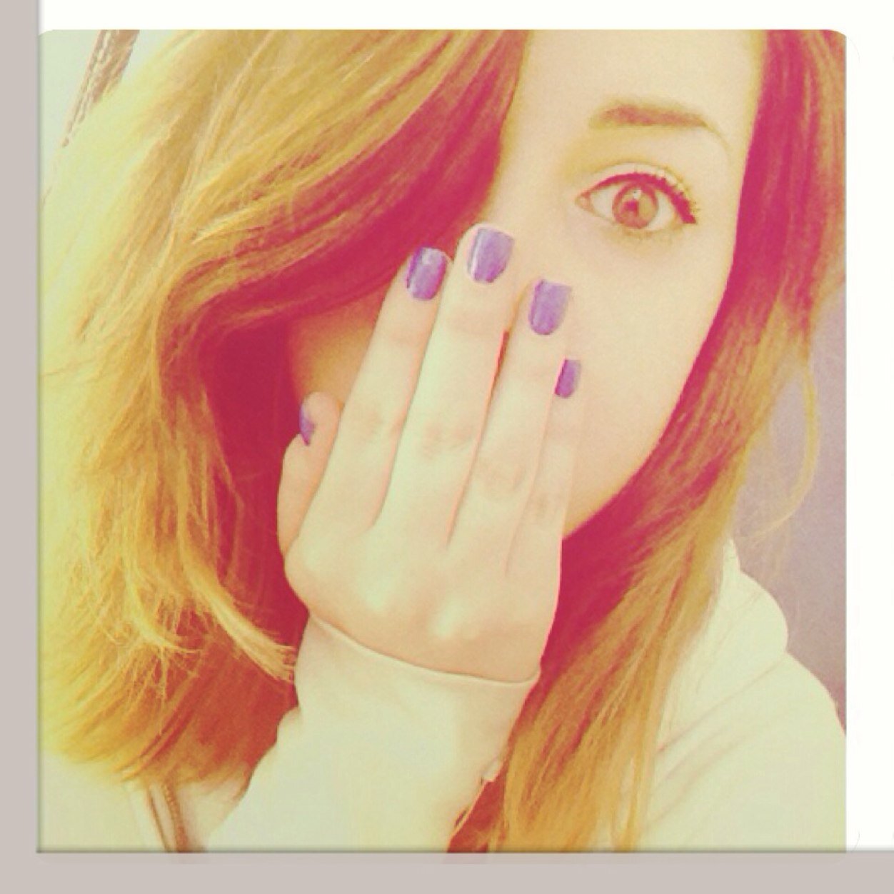 17, Portuguesse [Karma is a bitch when you mess with her] / IG: Danniilou07 /