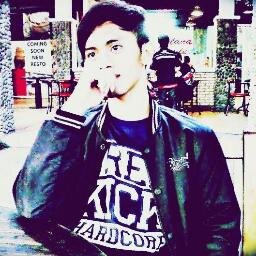 hidup itu jangan di ambil pusing enjoy ajja