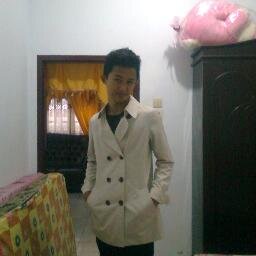 high : 176cm
weight :....? (lupa)
hobby : swiming and traveling.