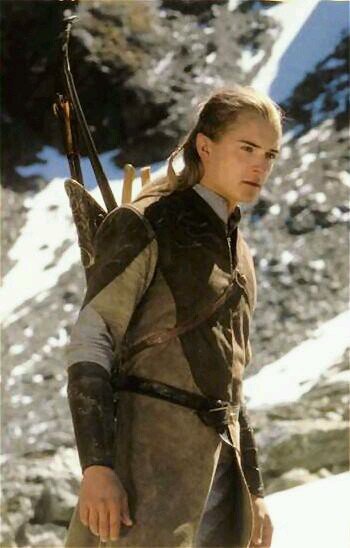 Le_go_l4s's profile picture. Son of Thranduil. Prince of Mirkwood.