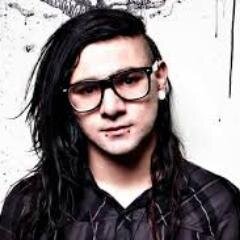 Fãn CLUBE do  SKRILLEX @CLUBEFOLLOWBACK sigo toodos de volta !