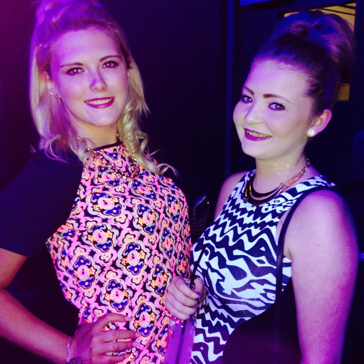 naywarhurst's profile picture. 