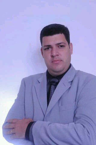 Sou Pastor da Ad Madureira Congregação Rosa de Saron, Pregador Itinerante, Casado com Elisangela e Pai de Pedro e Gabriela. Tenho Ganhado Almas por esse Brasil.