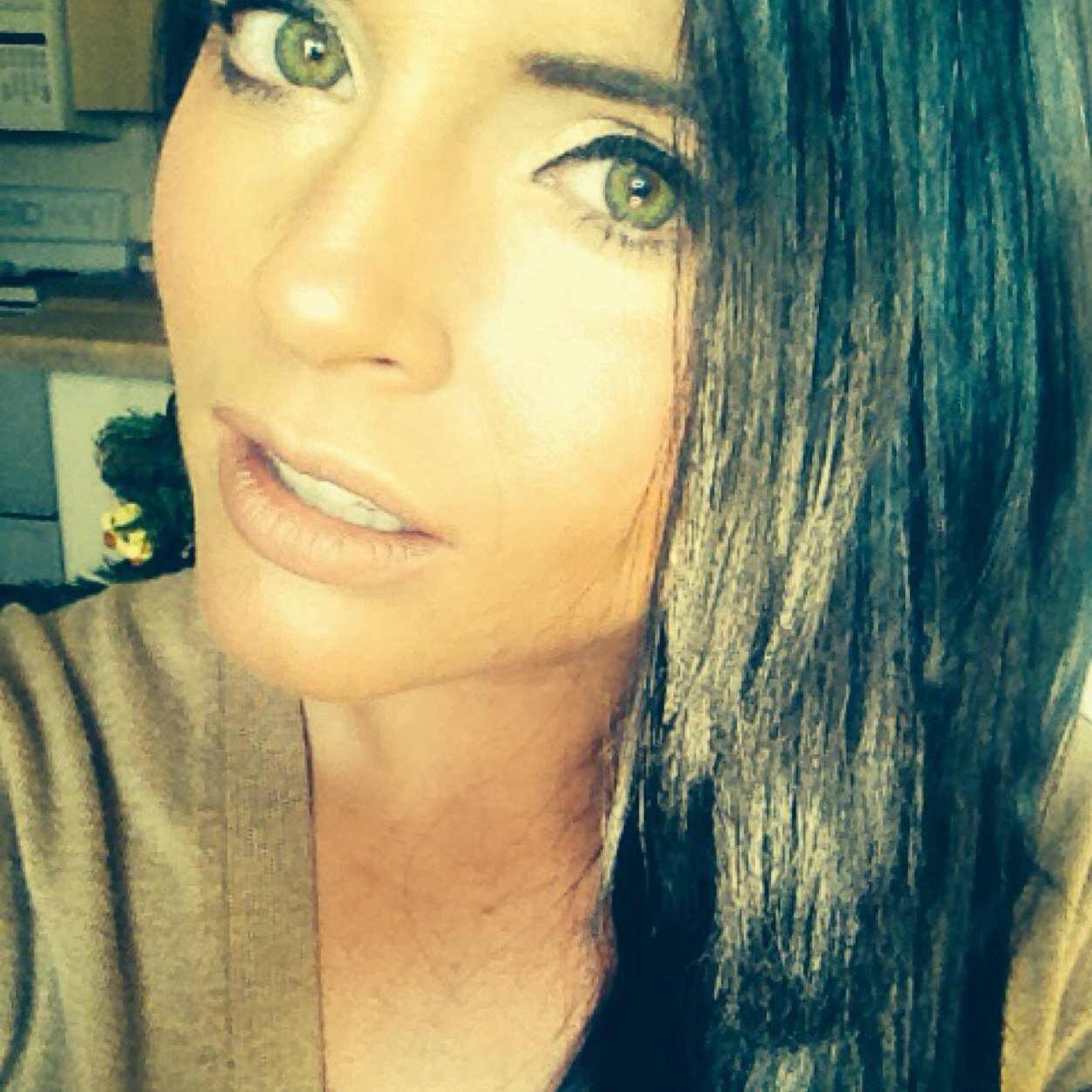 RubyLynnC's profile picture. Just a UT ✌️girl happily married, lovin' and livin' life to its fullest.