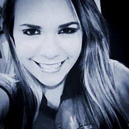 # Sou uma Garota como outra qualquer,insegura, gosto de sonhar e imaginar além do que eu possa viver . ♪
