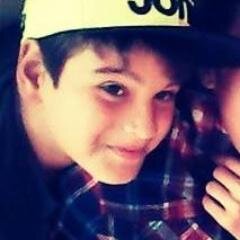 Não deve haver rancor, aonde já se teve amor, então jura que cê rega todo dia a flor que eu te dei?!