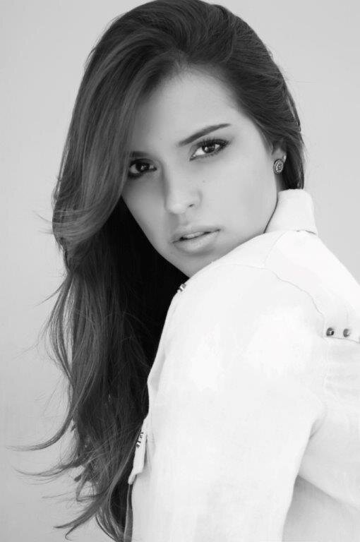 Twitter oficial da sister Angela Munhoz no BBB14 | atualizado pela familia @moniquemunhoz e @cintiamoraes Sigam também o @CentralAngela
http://t.co/FOByotMiCs