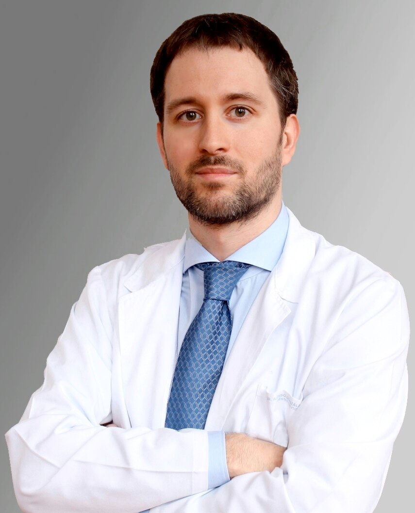 DrJulioAlonso's profile picture. Dermatólogo en Santiago de Compostela y en La Coruña