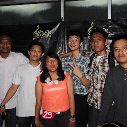 RuangTunggu_ID's profile picture. Pop jazz,Funk and Fusion Band, But we can play all genre :) |Delvin Vocal|Arvel vocal & rythem|Ilham guitar|Sandy Keyboard|Vernando bassist|Franco Drummer|