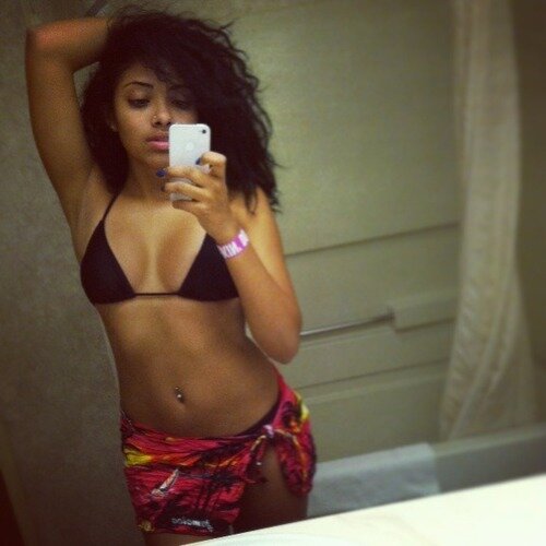 NicholePaulmann's profile picture. It hurts when you hear your bestfriend call someone else their bestfriend.