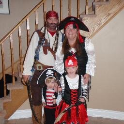 KimMoEdgar's profile picture. Live Laugh Love