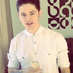 murilodicapprio's profile picture. O tempo todo, o tempo todo é tempo demais, não é pra sempre, o pra sempre sempre se vai.