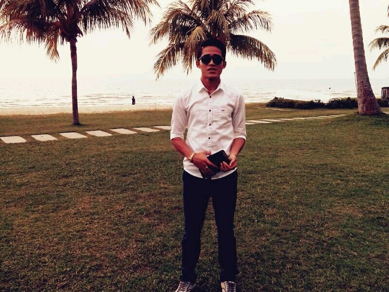Muhammad Afiq Rosden , 19 , gombak.. Natasha's fav guy ! ig @apexmocha