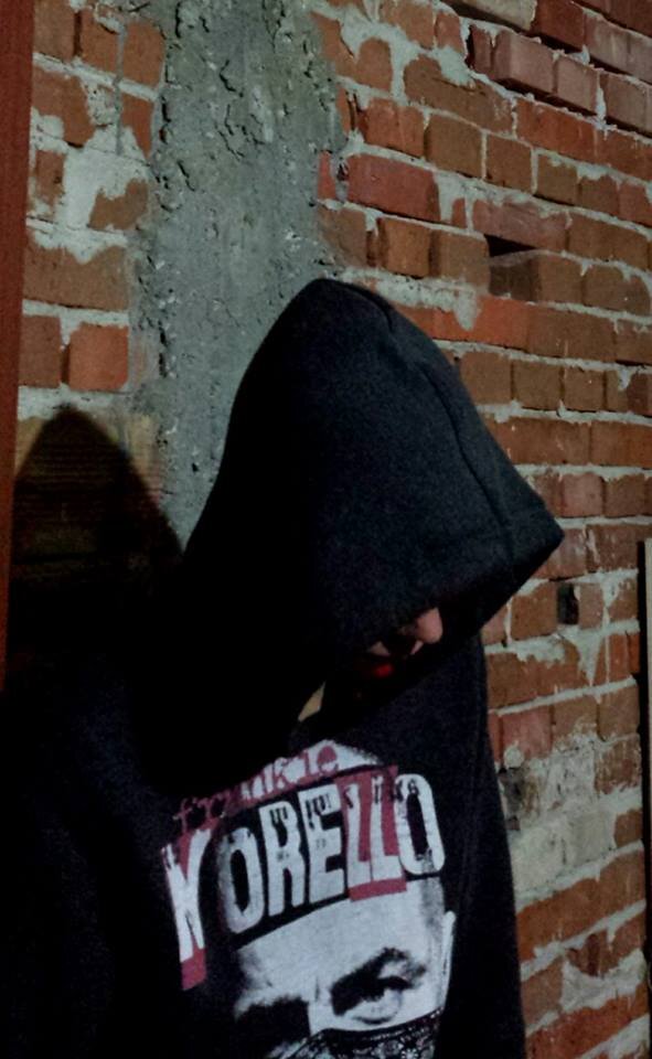 LShowYou's profile picture. 