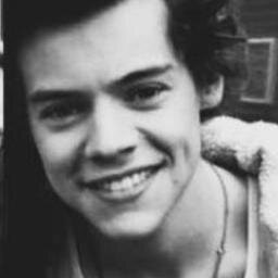 Ola ,você acaba de ganhar um follow gratis não precisa seguir de volta SIGA @5smileOf1D não precisa pedir sdv