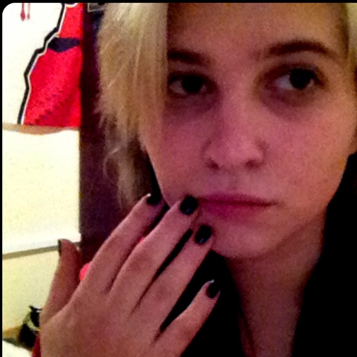 a girl who's in love with your madness, little dreamer