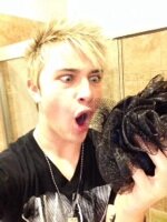 ItsAndrewMoon's profile picture. I'm nobody. Are you nobody too?
Cupcakes are kinda cool.
But I'm cooler.
@ItsAllyDx is the love of my life.