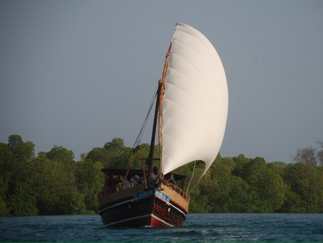 FunziKenya's profile picture. Découverte de la perle du Sud Kenya, votre boutique hôtel au milieu d'un parc de 4 Ha boisé d'arbres plus que centenaires. Karibu Funzi.