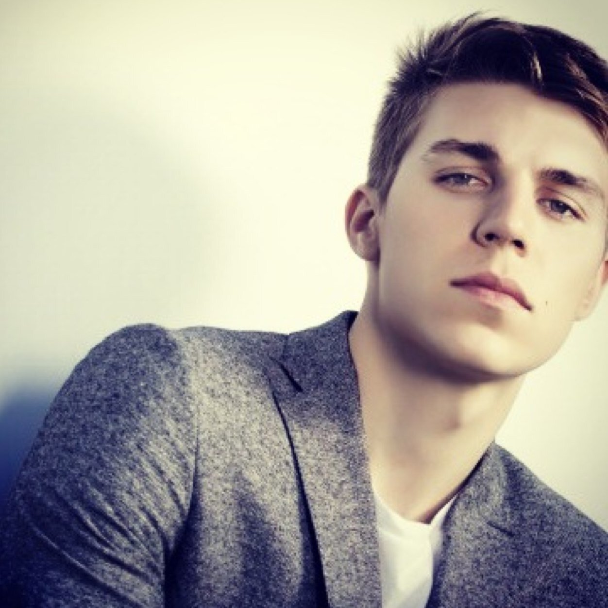 The Daily Funk is the web's most FUNKTASTIC place to find Nolan Gerard Funk! Visit http://t.co/vc9oQTciQW! [and don't forget to follow @nolanfunk]