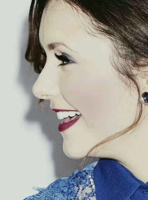 it is a free follow . don't follow back go follow @Bittenbydamon she will follow back!