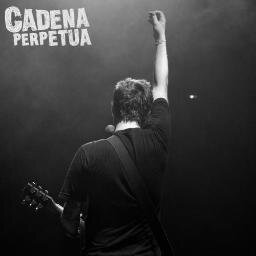 Hernán Valente: guitarra y voz, Eduardo Graziadei:bajo y coros Damián Biscotti:batería. Para ser feliz habrá que entender que todo todo puede suceder...