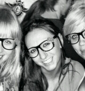 Sofiita21mf's profile picture. Solo se vive una vez no lo hagas como los demás quieran.