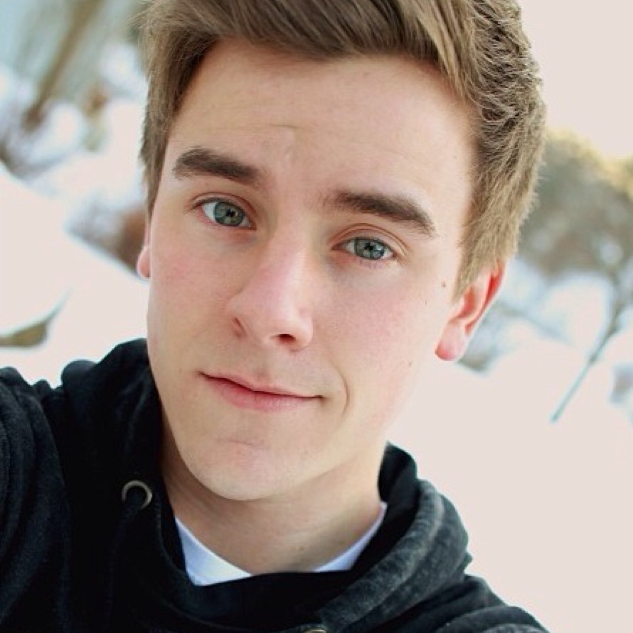 congratssoncon's profile picture. remember when connor followed you? (: