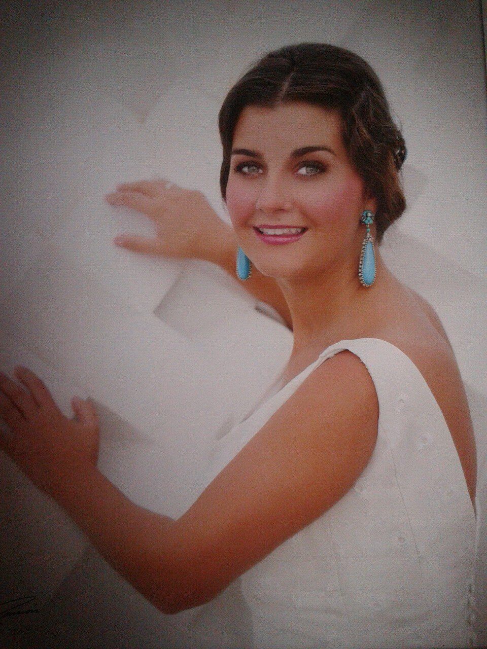 lc.en psicopedagogia.maestra de AyL. Técnico de Infantil.Máster en género. Máster en Mediación=educadora de amor e igualdad.