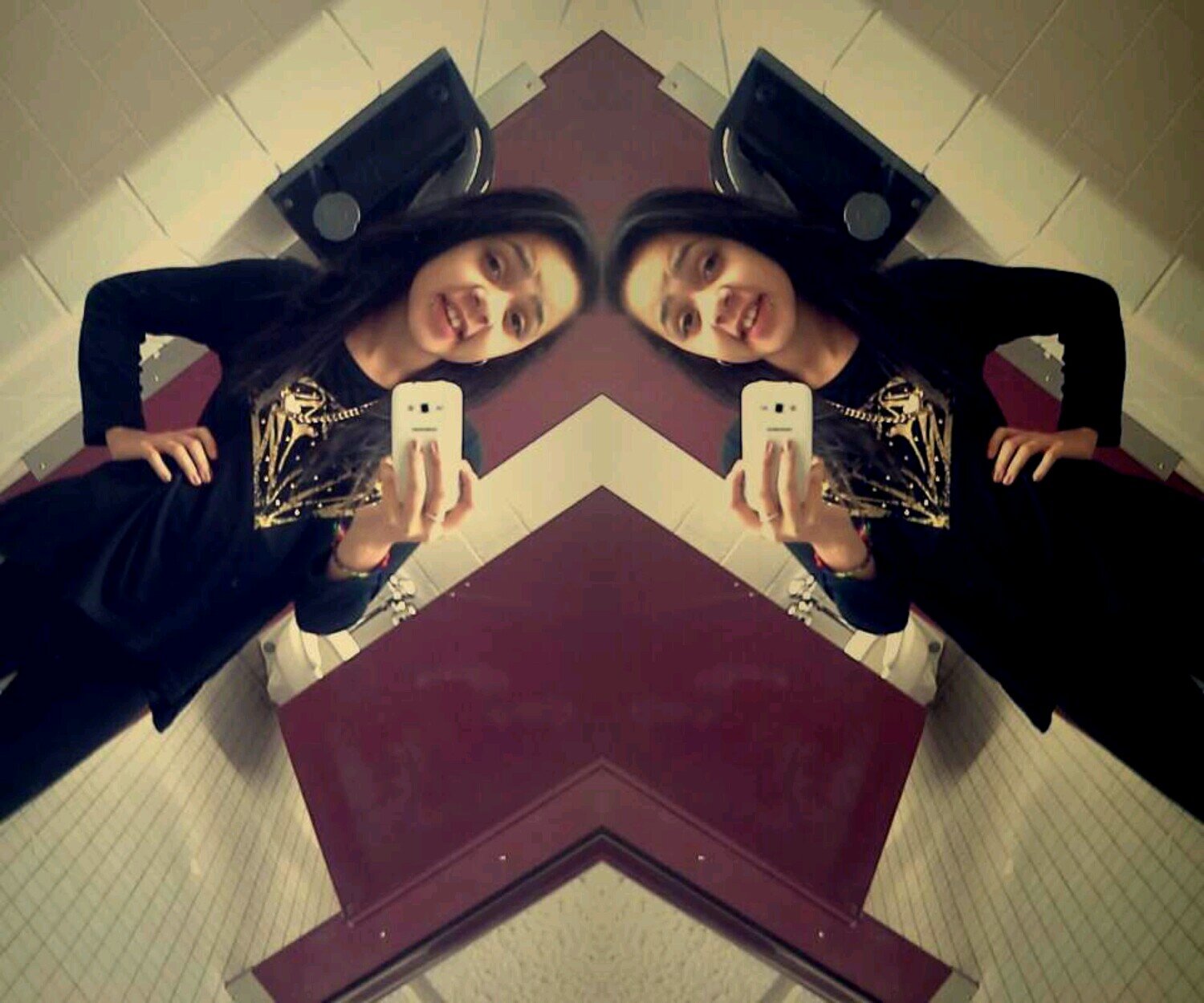 Follow me ♡ && My bestfriend She bomb @_bleedingroses