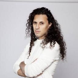 Photographer + Director, Yale grad, Creator of Dance Prints & Esprit de Corps.  http://t.co/1BTmFKef3L